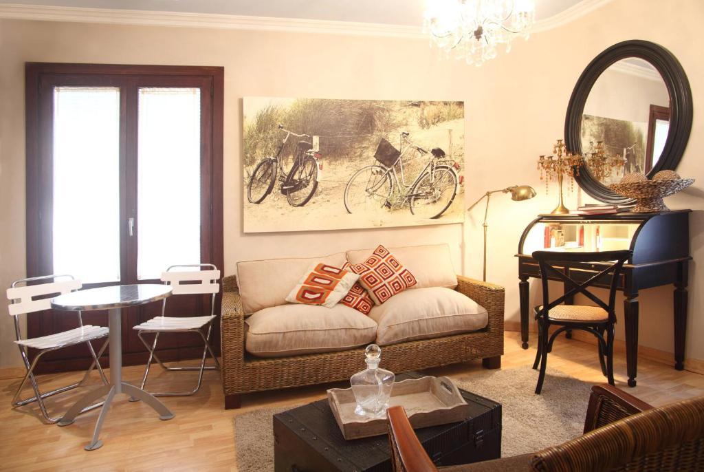 Apartamentos Alcoba De Baco バルバストロ 部屋 写真