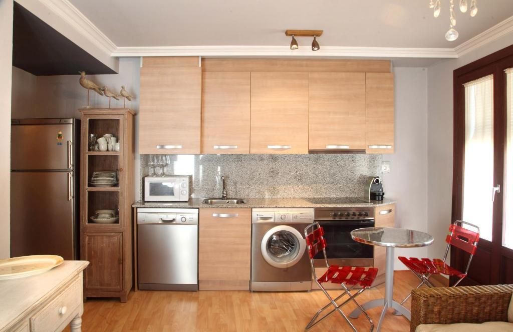 Apartamentos Alcoba De Baco バルバストロ 部屋 写真