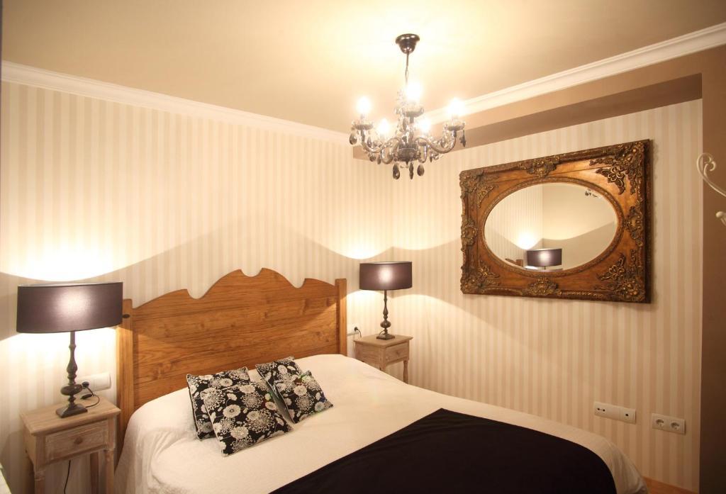Apartamentos Alcoba De Baco バルバストロ 部屋 写真